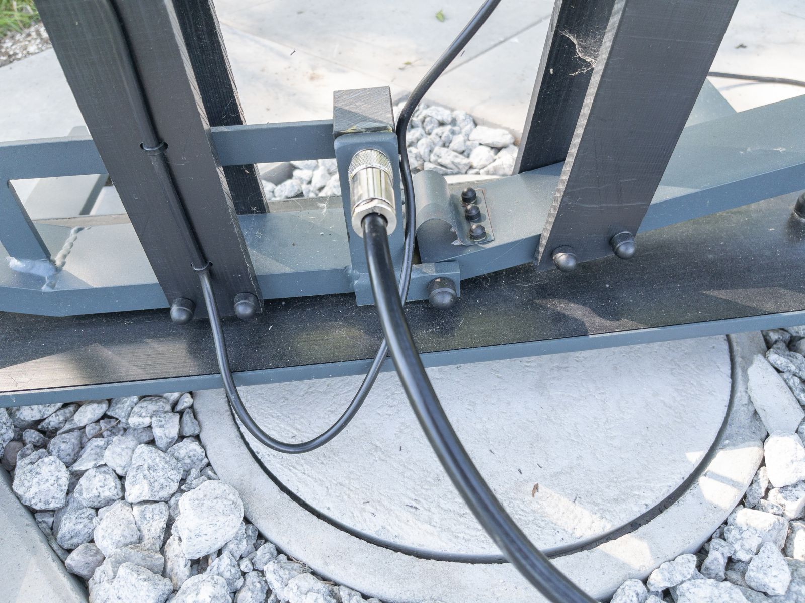 Staelth Loop Antenna by Ciro Mazzoni